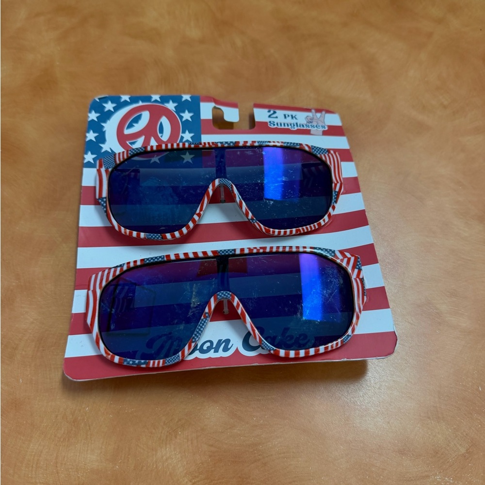 Patriotic Blue Sunglasses Set
